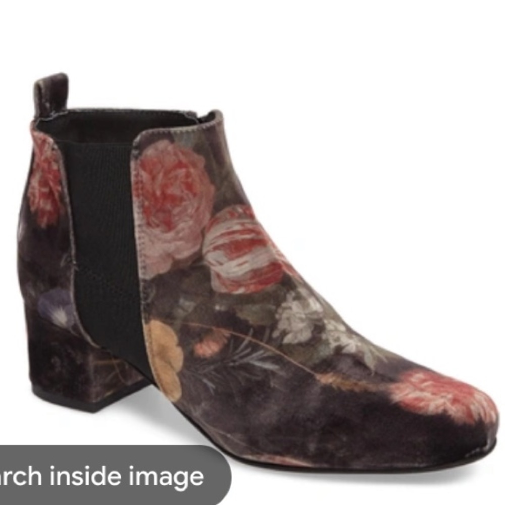 Sesto Meucci Odeon Velvet Booties